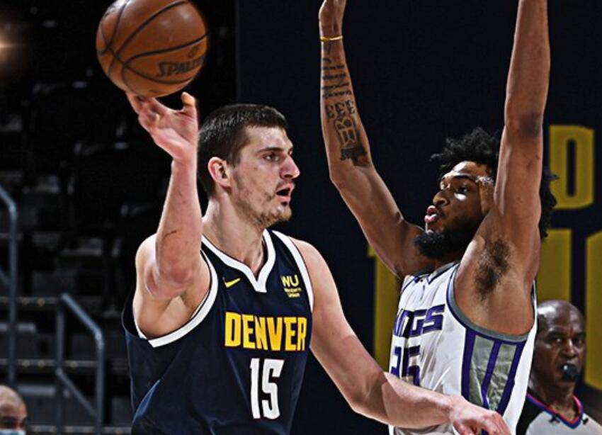 13名球员 13名球员