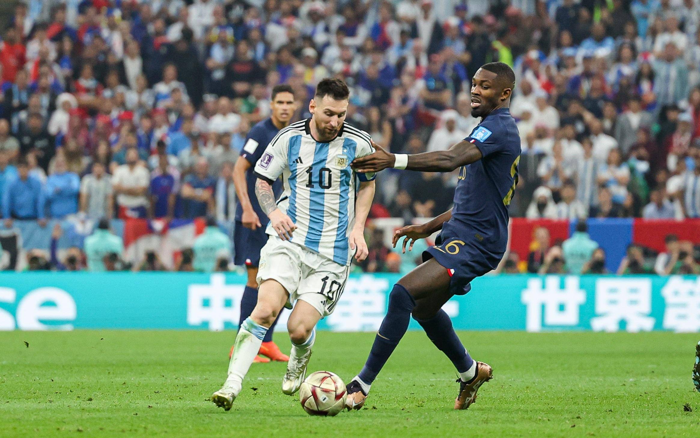 乐部正在关 乐部正在关