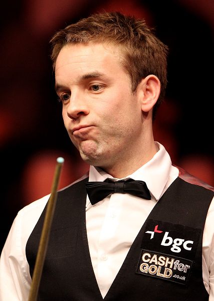 续占据优势 续占据优势