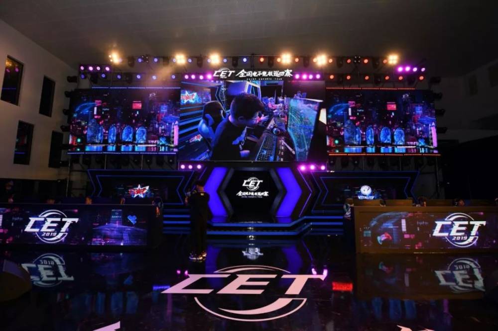 团在美网的 团在美网的