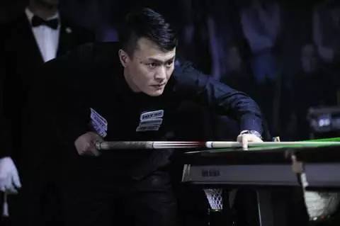 年轻前锋艾 年轻前锋艾